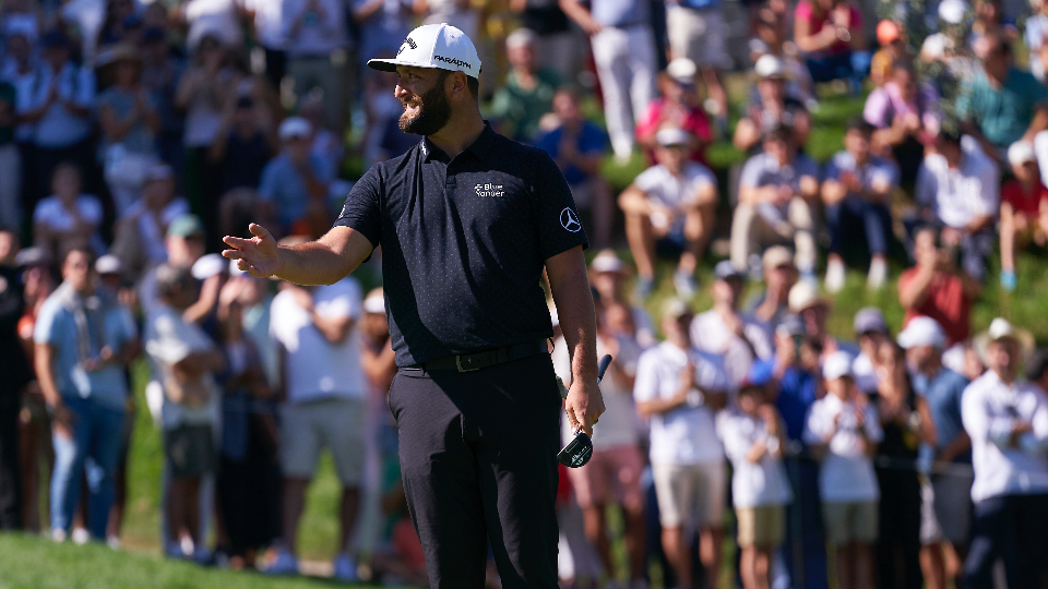 Rahm llama, el público responde