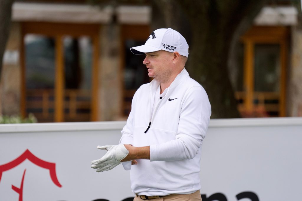 Jugar al lado de un profesional siendo amateur: el cielo y el infierno