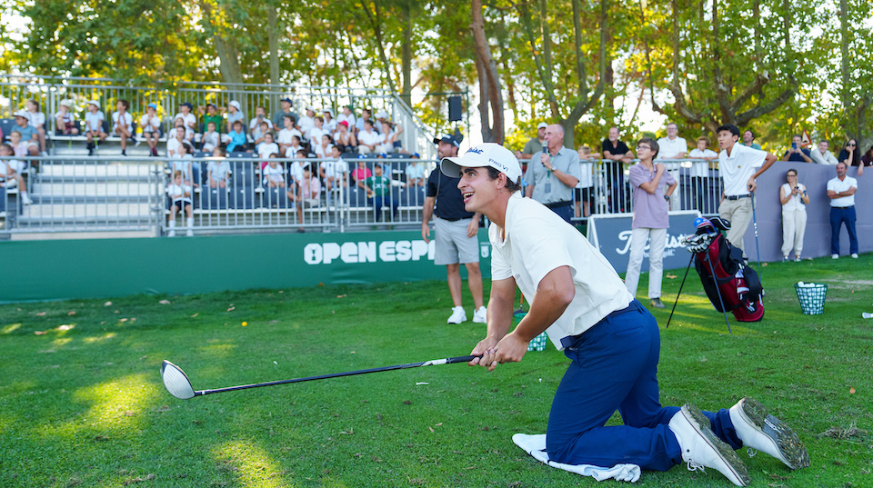 Del Rey y Masaveu divierten y se ganan a los niños